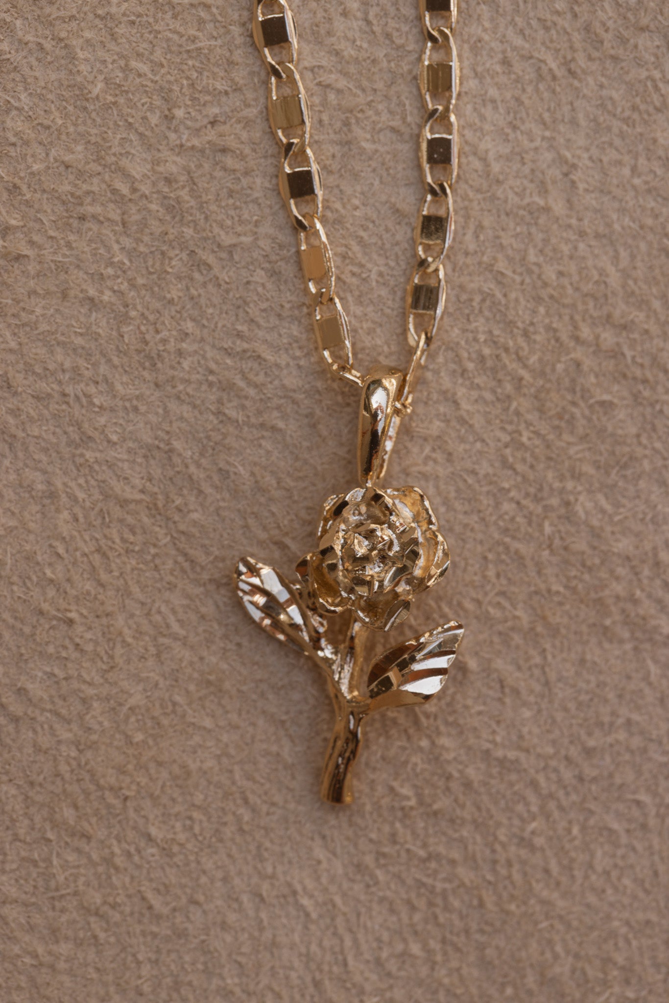 Rosa Necklace